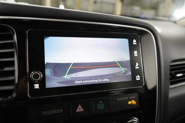 Photo of 2018 Blue Mitsubishi Outlander