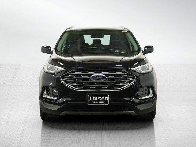 Photo of 2021 Black Ford Edge