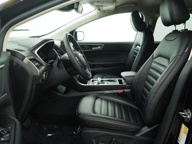 Photo of 2021 Black Ford Edge