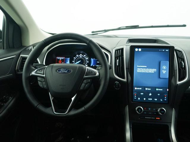 Photo of 2021 Black Ford Edge