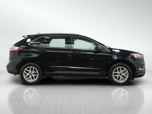 Photo of 2021 Black Ford Edge