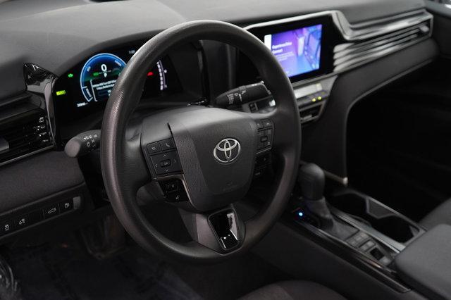 Photo of 2025 White Toyota Camry