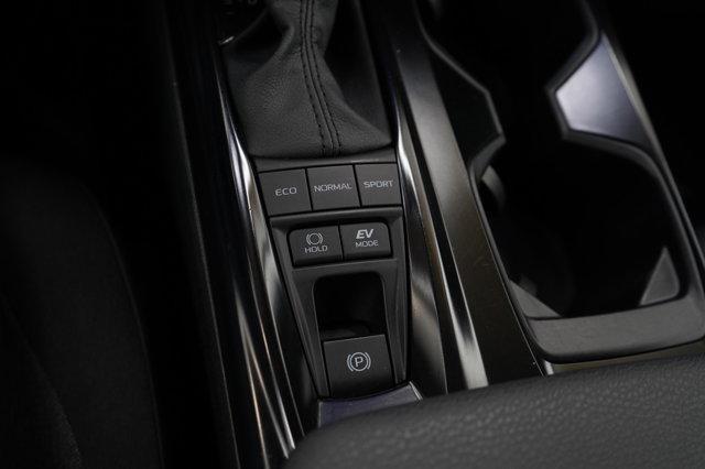 Photo of 2025 White Toyota Camry