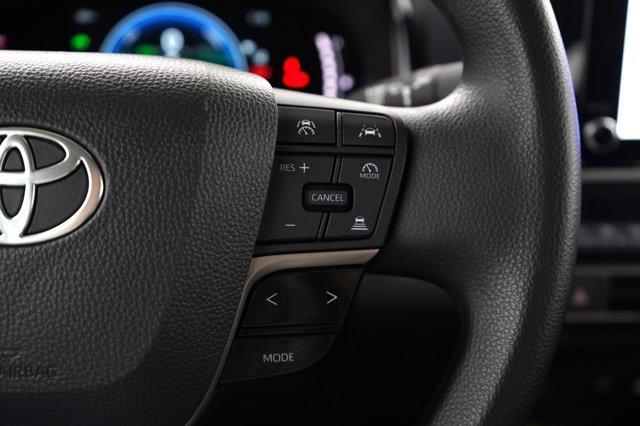 Photo of 2025 White Toyota Camry