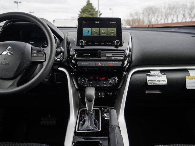 Photo of 2025 White Diamond Mitsubishi Eclipse Cross