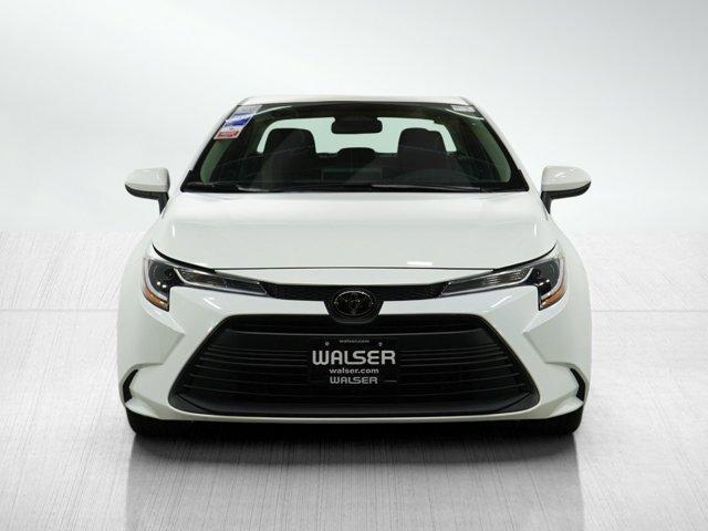 Photo of 2024 White Toyota Corolla