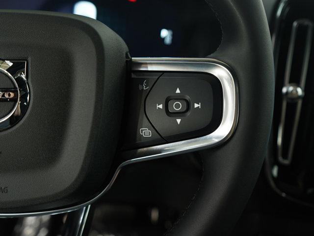 Photo of 2023 Gray Volvo C40 Recharge Pure Electric
