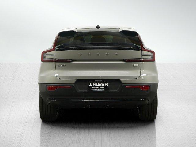 Photo of 2023 Gray Volvo C40 Recharge Pure Electric