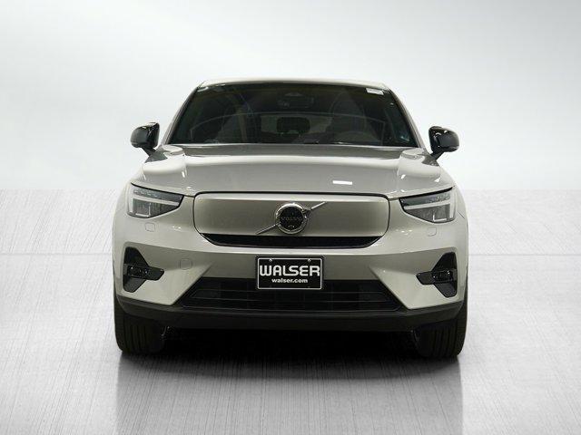 Photo of 2023 Gray Volvo C40 Recharge Pure Electric
