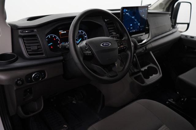 Photo of 2024 White Ford Transit-350