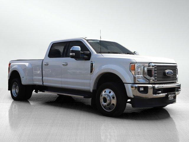 Photo of 2022 White Ford F-450