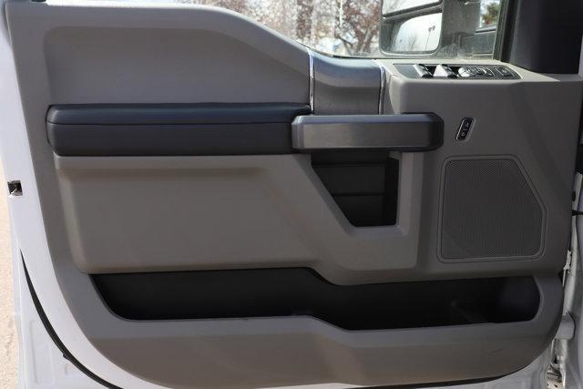 Photo of 2022 White Ford F-450