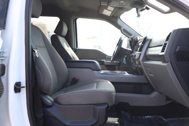Photo of 2022 White Ford F-450