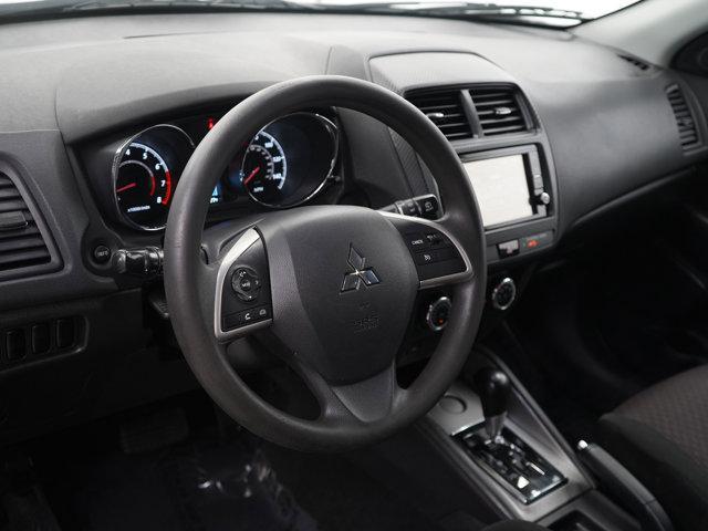 Photo of 2019 White Mitsubishi Outlander Sport