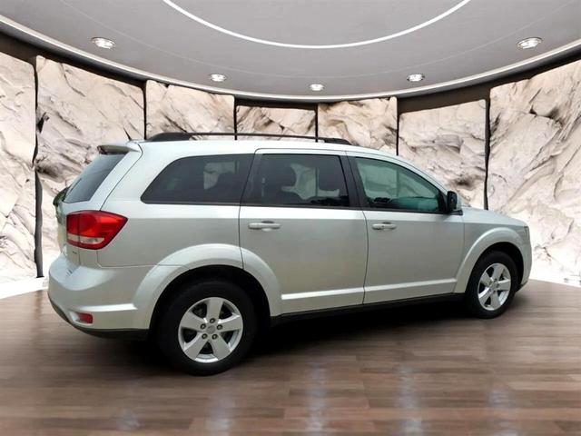 Photo of 2012 Gray Dodge Journey