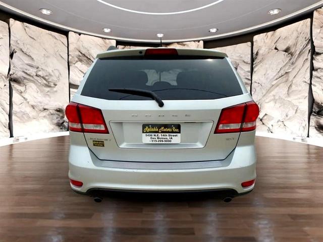 Photo of 2012 Gray Dodge Journey