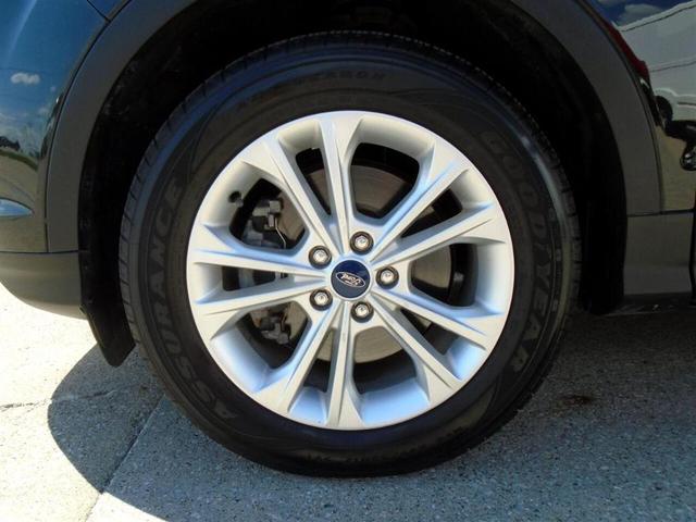Photo of 2019 Black Ford Escape