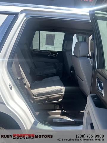 Photo of 2022 White Frost Tri-Coat GMC Yukon