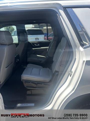 Photo of 2022 White Frost Tri-Coat GMC Yukon