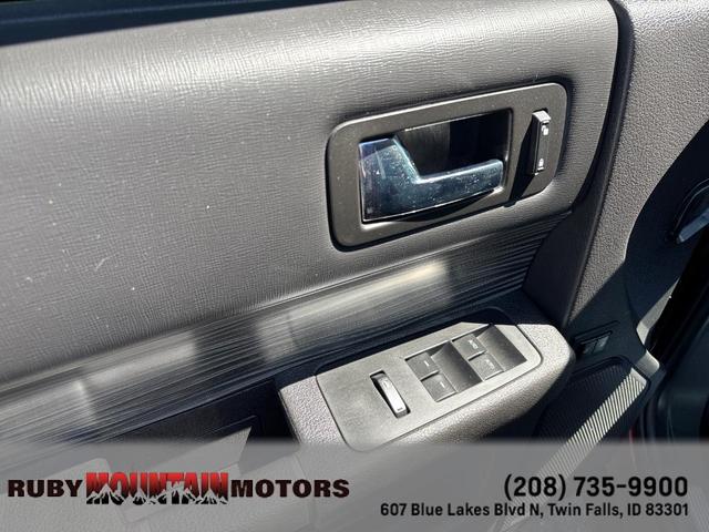 Photo of 2016 Bronze Fire Metallic Tinted Clearcoat Ford Flex