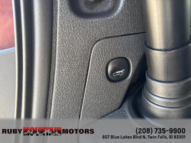 Photo of 2016 Bronze Fire Metallic Tinted Clearcoat Ford Flex