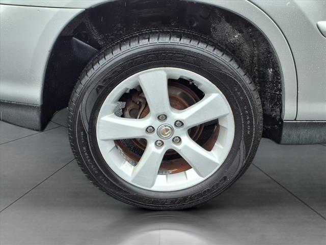 Photo of 2004 Silver Lexus RX 330