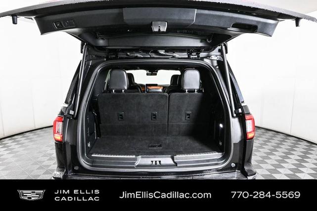 Photo of 2019 Black Lincoln Navigator