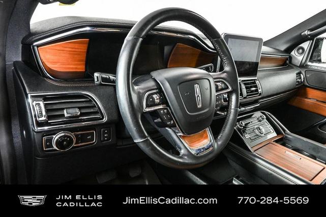 Photo of 2019 Black Lincoln Navigator