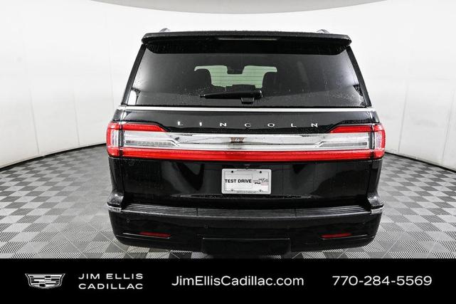 Photo of 2019 Black Lincoln Navigator