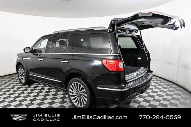 Photo of 2019 Black Lincoln Navigator