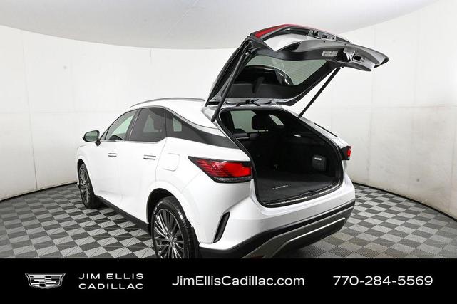 Photo of 2024 White Lexus RX 350