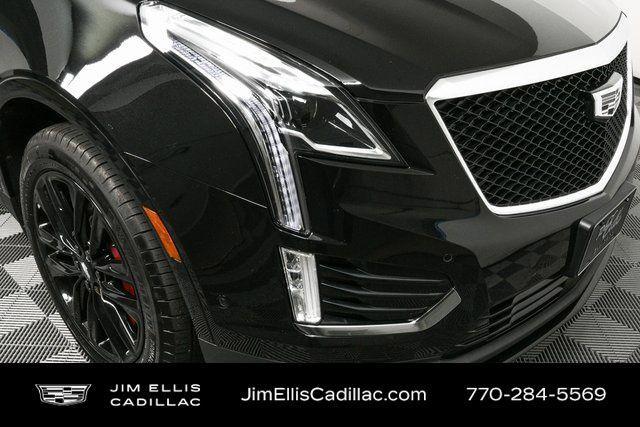 Photo of 2022 Stellar Black Metallic Cadillac XT5