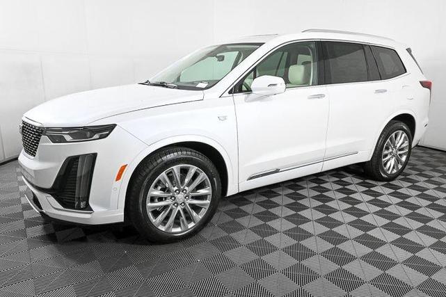 Photo of 2025 White Cadillac XT6