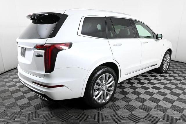 Photo of 2025 White Cadillac XT6