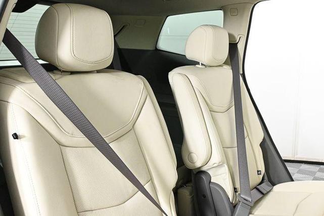 Photo of 2025 White Cadillac XT6