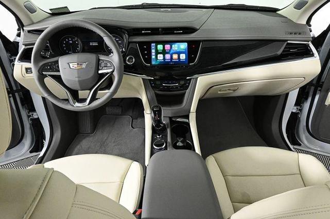 Photo of 2025 White Cadillac XT6