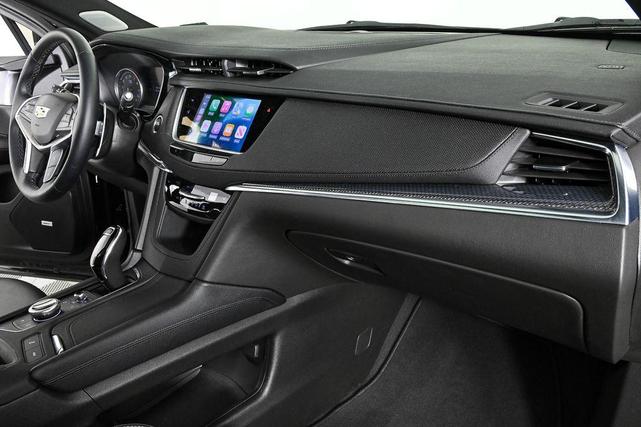 Photo of 2025 Black Cadillac XT5