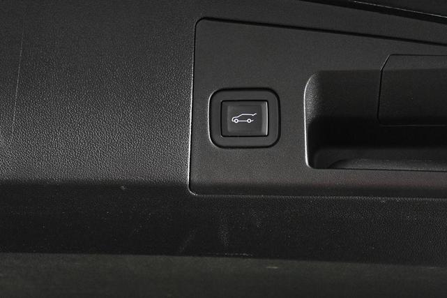 Photo of 2025 Black Cadillac XT5