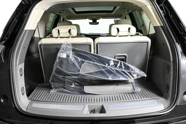 Photo of 2025 Black Cadillac XT6
