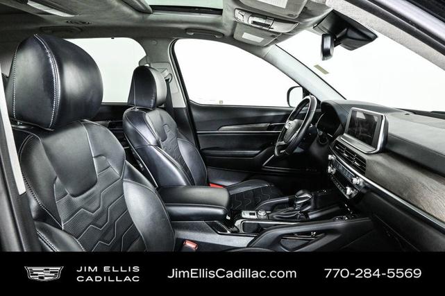 Photo of 2022 Ebony Black Kia Telluride
