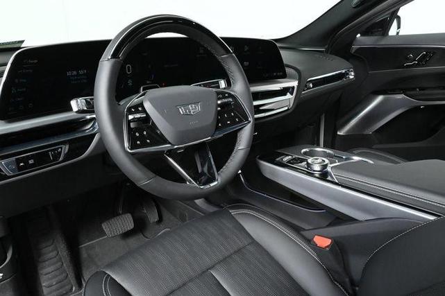 Photo of 2025 White Cadillac LYRIQ