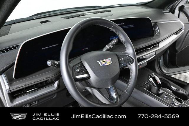 Photo of 2025 Silver Metallic Cadillac XT4