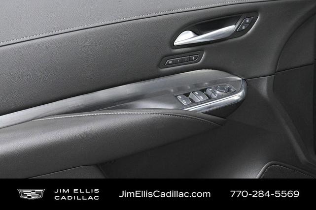 Photo of 2025 Silver Metallic Cadillac XT4