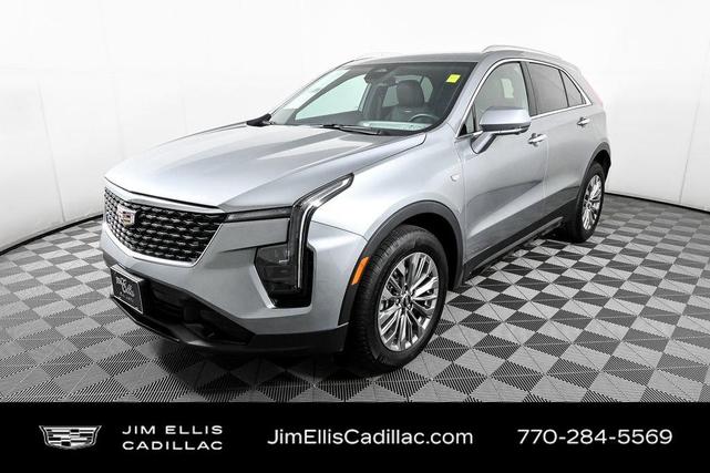 Photo of 2025 Silver Metallic Cadillac XT4