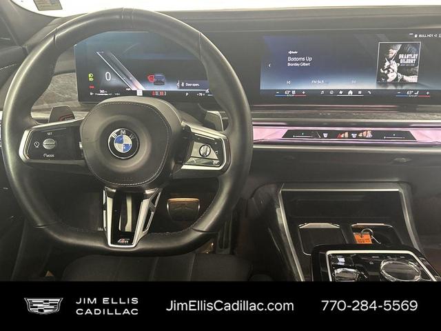 Photo of 2024 Alpine White BMW 740