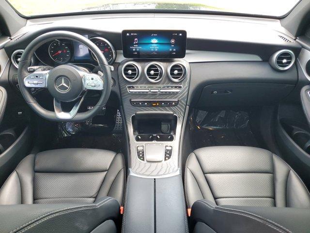 Photo of 2022 Black Mercedes-Benz GLC 300