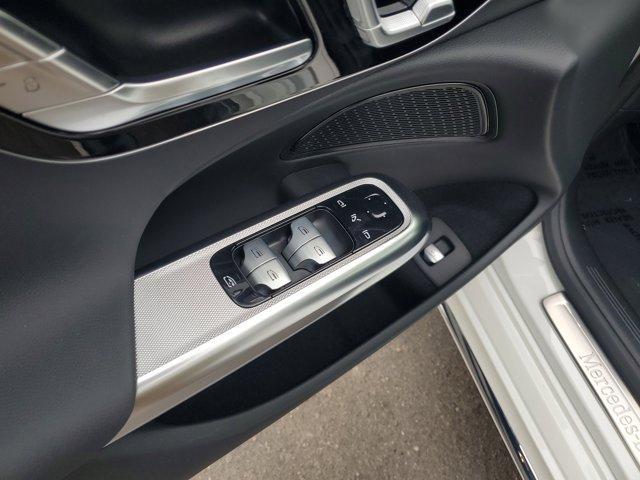 Photo of 2026 Polar White Mercedes-Benz E-Class