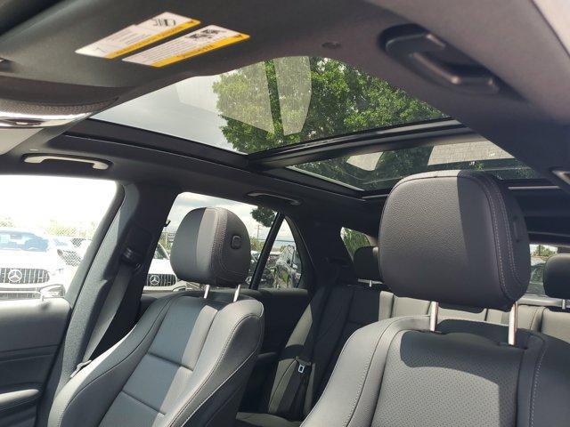 Photo of 2025 Cirrus Silver Metallic Mercedes-Benz GLE 450