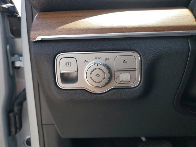 Photo of 2025 Cirrus Silver Metallic Mercedes-Benz GLE 450