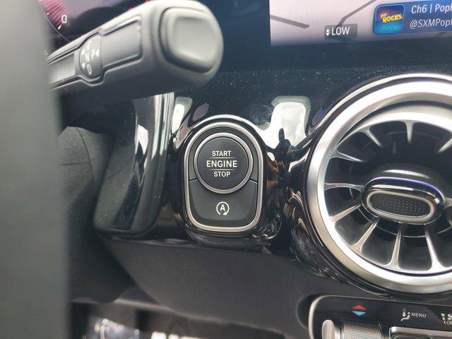 Photo of 2025  Mercedes-Benz GLA 250